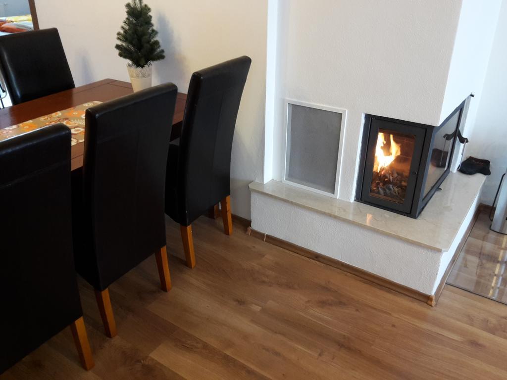 Apartman Slavkov Home & Parking Нова-Лесна Экстерьер фото