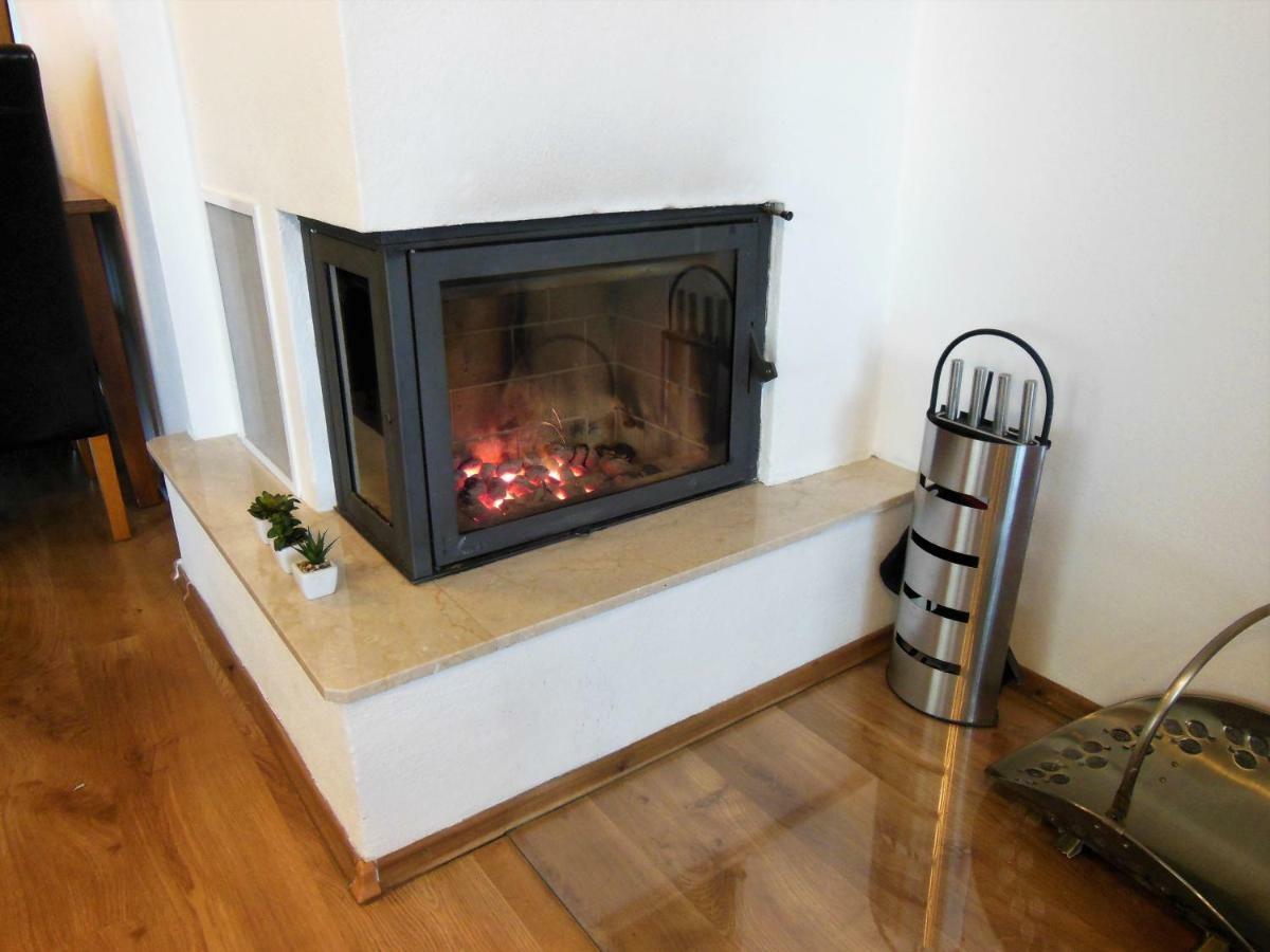 Apartman Slavkov Home & Parking Нова-Лесна Экстерьер фото